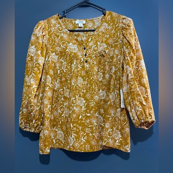 a.n.a Tops - A.N.A Beautiful yellow blouse with white flowers size S